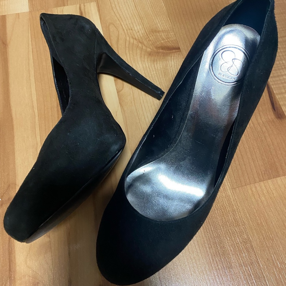 Jessica Simpson Black Platform heels size 9.5